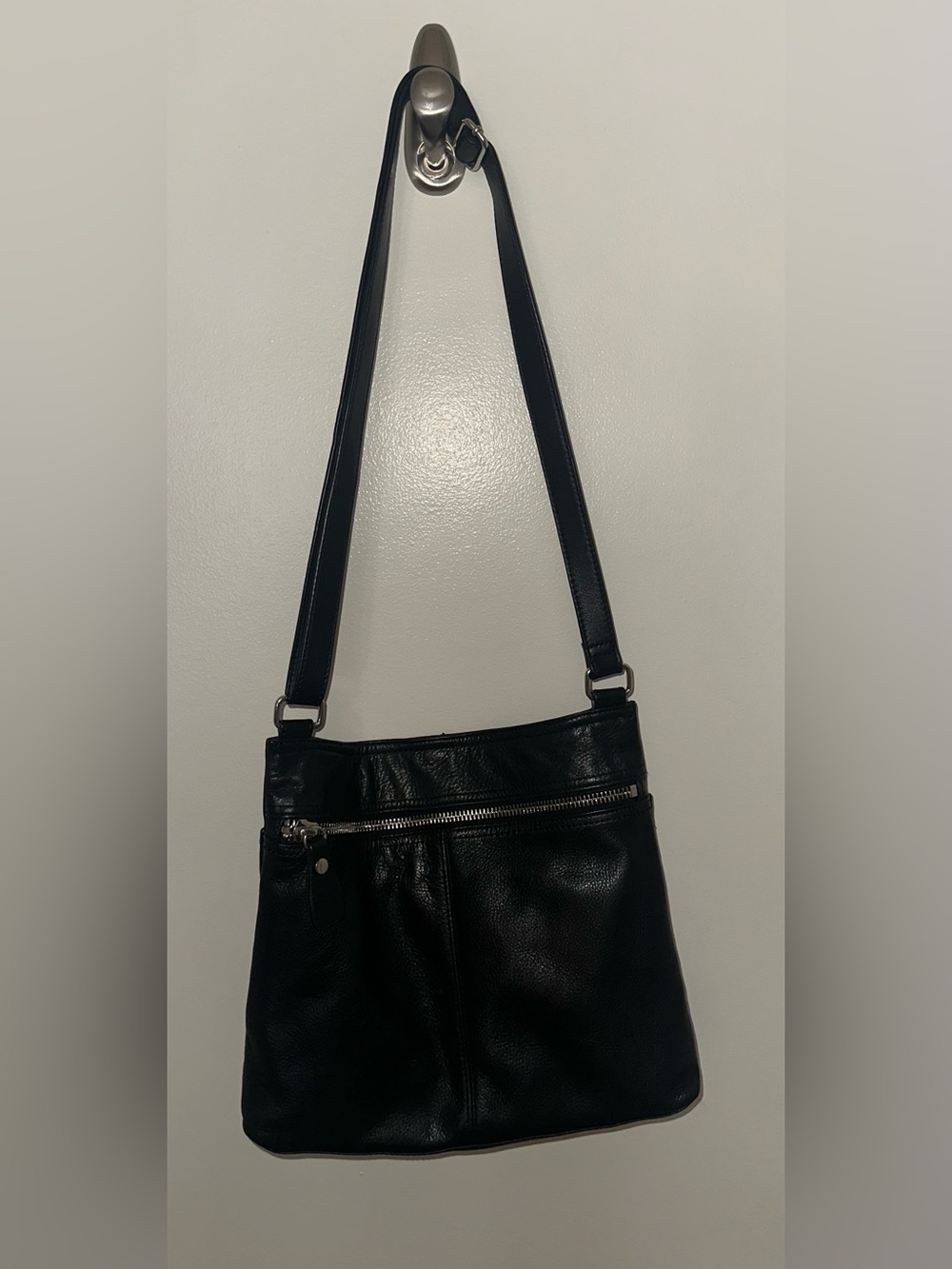 MARGOT Women’s Black Leather Thin Crossbody Bag
